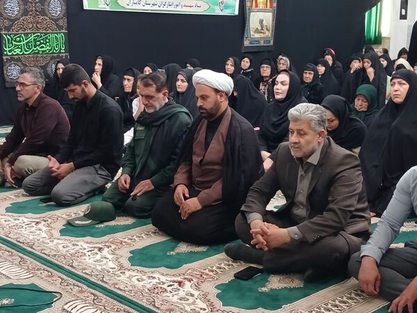 گرامیداشت ۲۸ زن شهیده در کامیاران؛ ترویج ایثار و فداکاری