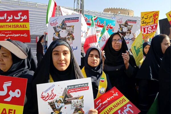 13 آبان؛ تجلی بیداری و استکبارستیزی دانش‌آموزان