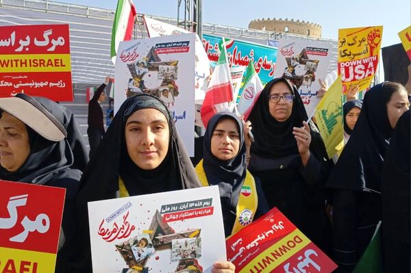 13 آبان؛ تجلی بیداری و استکبارستیزی دانش‌آموزان