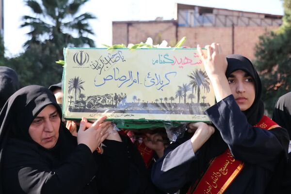 پیکر شهید گمنام در مدارس دخترانه گرگان مورد استقبال قرار گرفت