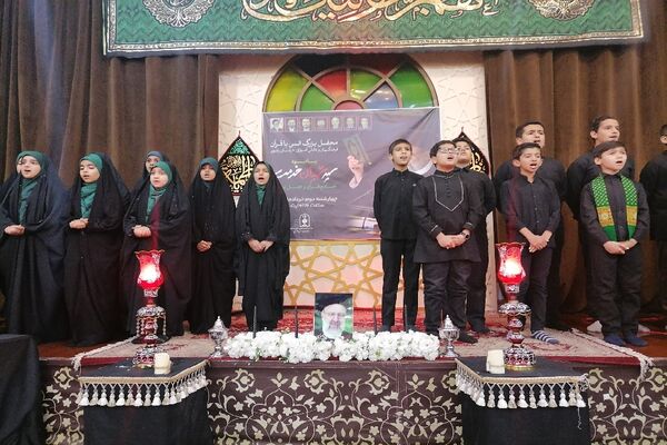 محفل انس با قرآن فرهنگیان و دانش آموزان خراسان رضوی در یادبود شهید جمهور
