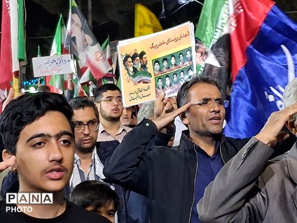 کاشمری ها با احترام نظامی به استقبال سرود جمهوری اسلامی رفتند 