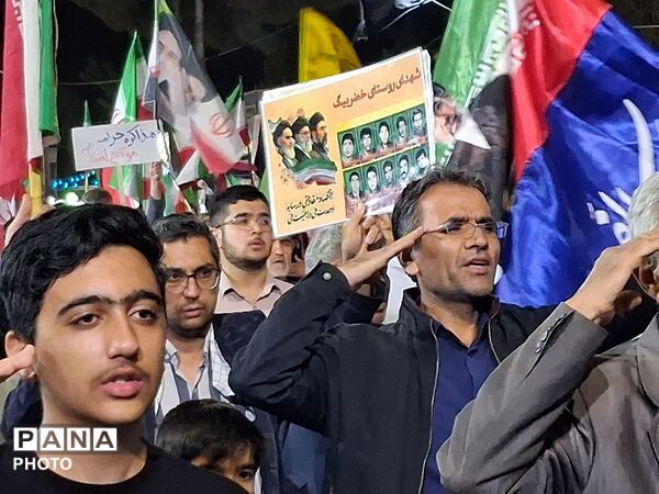 کاشمری ها با احترام نظامی به استقبال سرود جمهوری اسلامی رفتند 