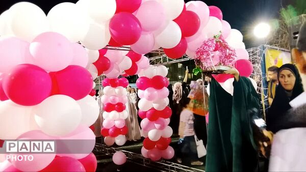 طلیعه بندگی خالق مهربان در جشن تکلیف دختران منطقه ۱۰