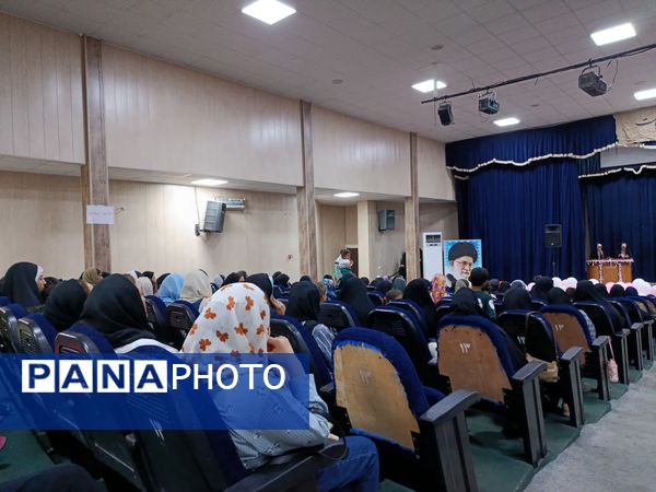 محفل دختران حاجی آباد برای تجدید بیعت با علی (ع)