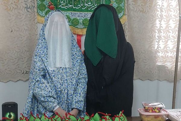 کودکان غرفه‌داران جشن میلاد موعود