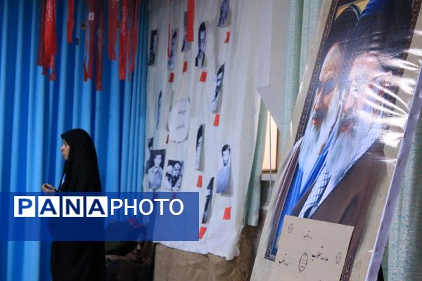 افتتاحیه «مدرسه انقلاب» در مدرسه تقوی‌پیشگان بهارستان‌دو