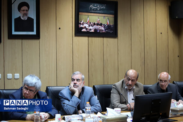 دیدارصمیمی وزیرآموزش و پرورش با جامعه خیرین مدرسه‌ساز کشور