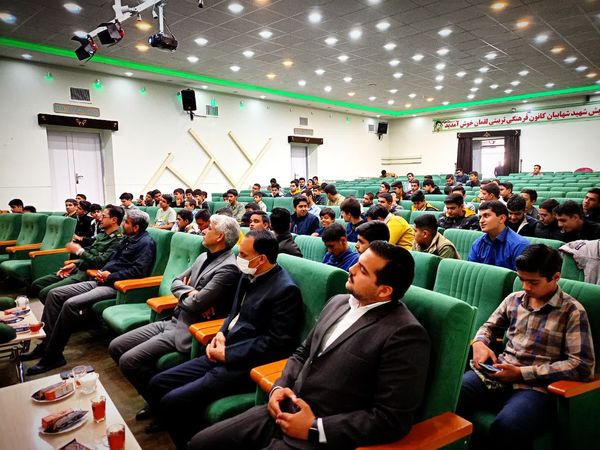 تودیع و معارفه فرماندهان واحد های مقاومت بسیج دانش آموزی شهرستان کاشمر