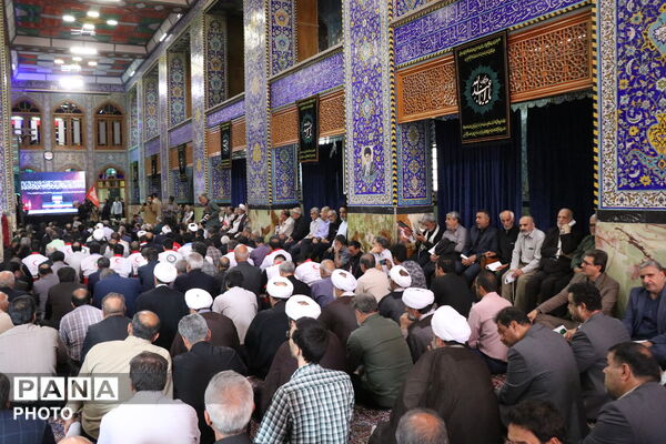 بزرگداشت رهبر شهید ایران در مسجد حظیره استان یزد