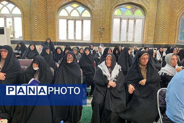 برگزاری یادواره سه هزار ستاره، ۳۰۰۰ چراغ راه به مناسبت هفته دفاع مقدس در شهرستان قرچک