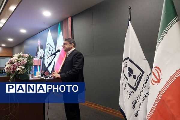 مراسم تقدیر از مشاورین و معاونین پرورشی مدارس ناحیه سه مشهد