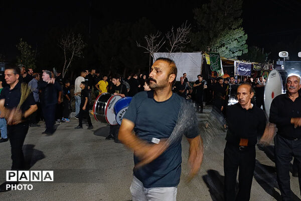 بجنورد یکپارچه در سوگ حسین(ع)