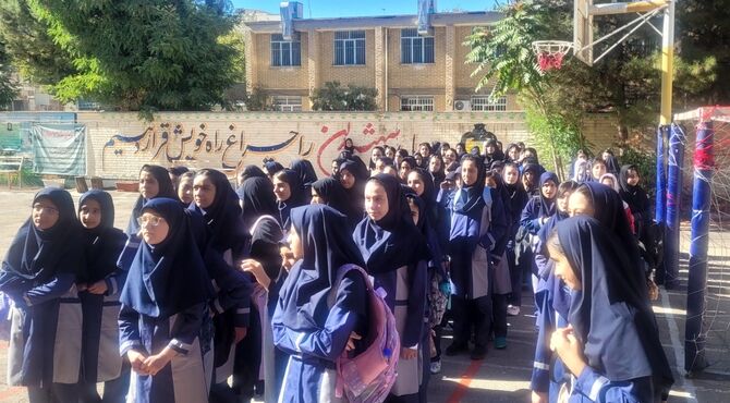 جشن جوانه‌ها، آغاز مسیری تازه و پرشور برای دانش‌آموزان دبیرستان شاهد بروجرد