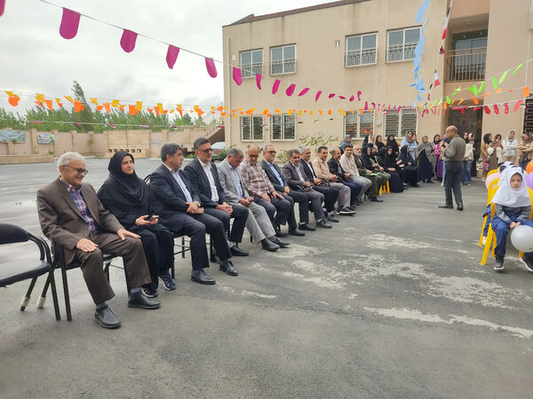 همزمان با سراسر کشور جشن شکوفه‌ها در شهرستان بابلسر 
