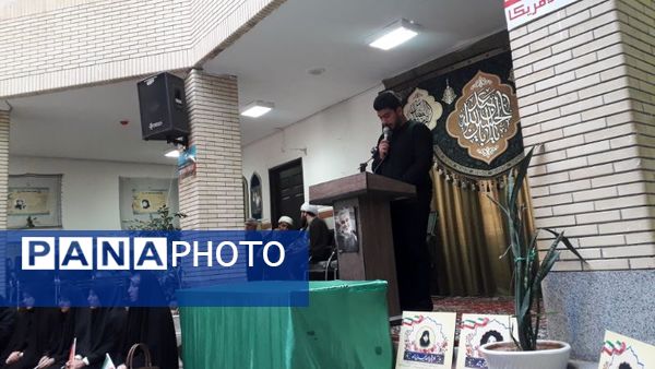 دانش‌آموزان هنرستان فاطمیه از شهید گمنام استقبال کردند