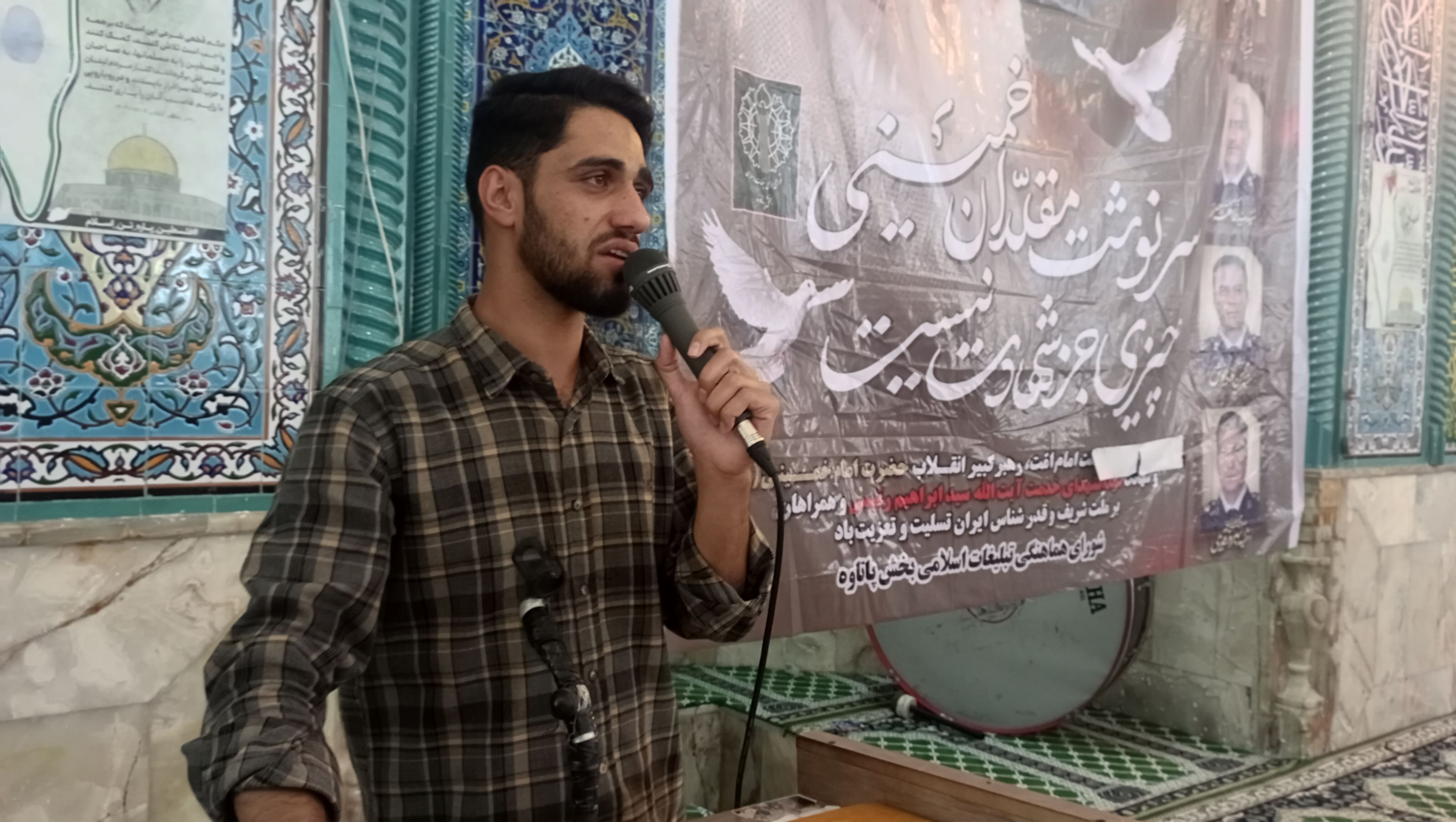 نماز جمعه پاتاوه ؛ میعادگاه عبادت و سیاست
