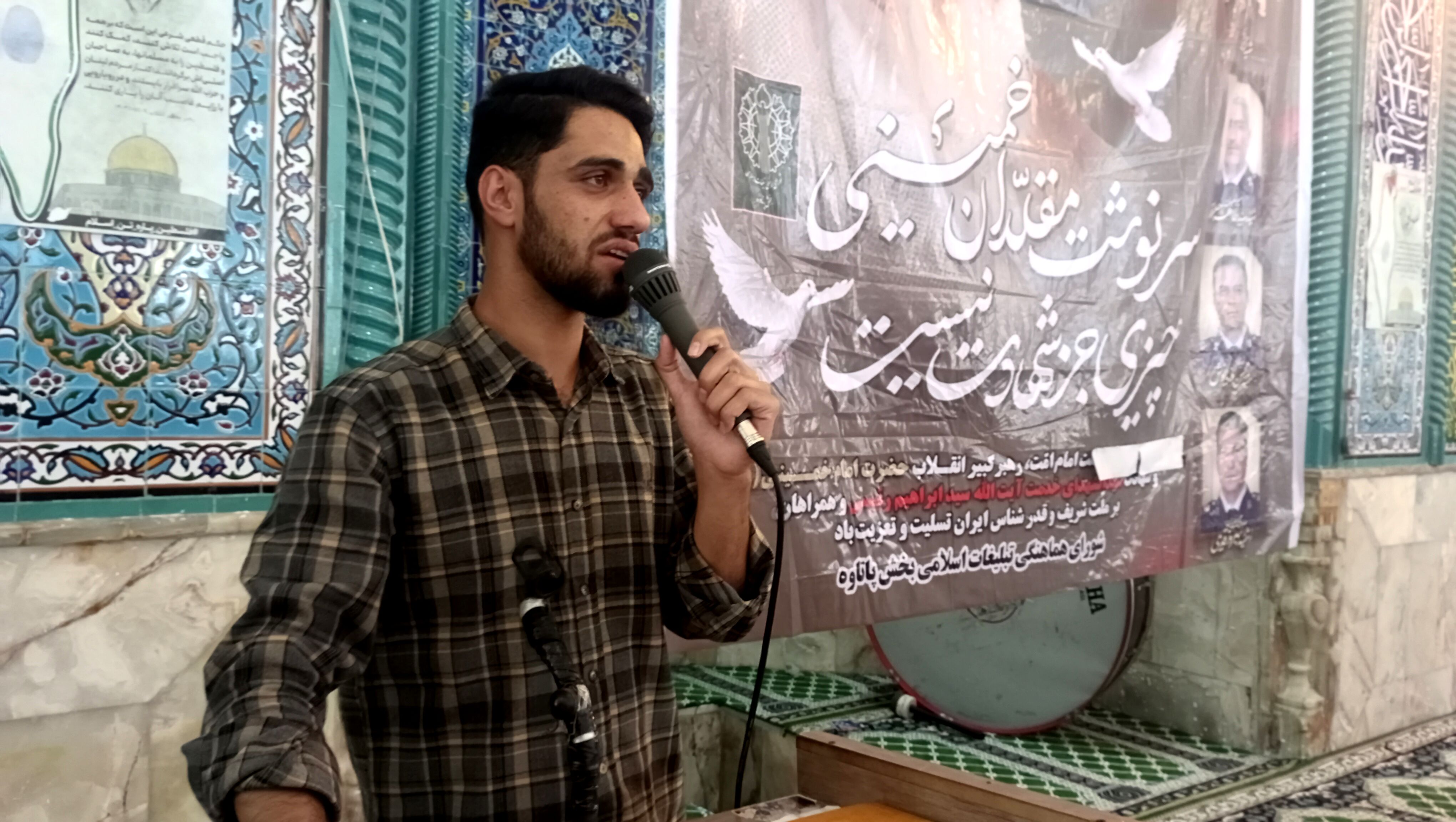 نماز جمعه پاتاوه ؛ میعادگاه عبادت و سیاست
