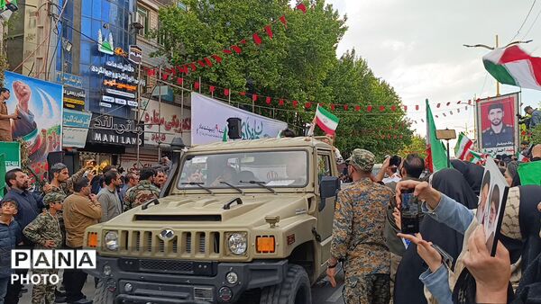 حضور باشکوه رژه جان‌فدایان ایران در خرم آباد 