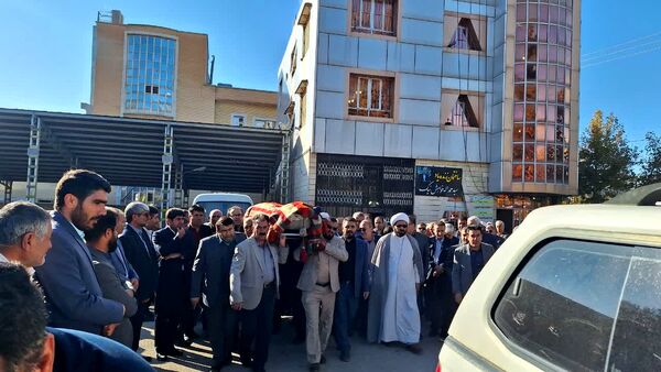 وداع با پیکر مرحوم فریدون داوری در آموزش وپرورش کهگیلیویه و بویراحمد