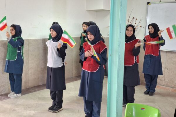 جشنواره ایرانمون در دبیرستان خدیجه کبری (س) پردیس