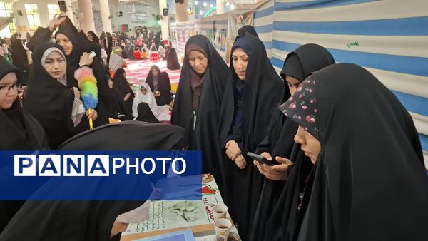 حلقه‌های میقات الصالحین باحضور دانش‌آموزان در مصلی شهرستان دامغان