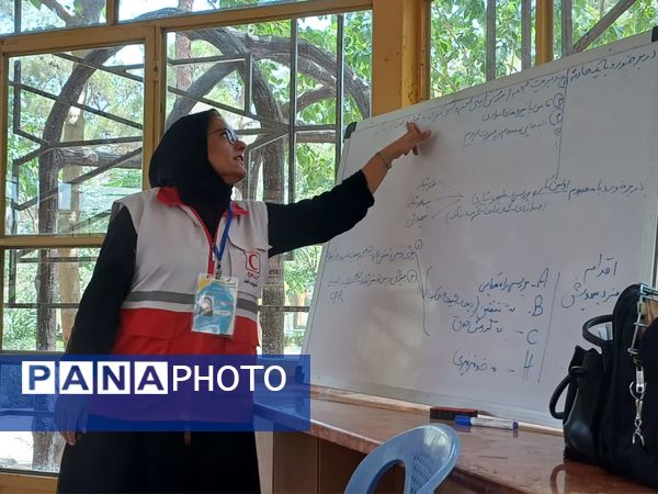 ‌‌روز دوم پیش اردوی ملی پیشتازان سازمان دانش آموزی استان اصفهان