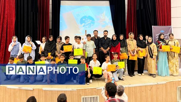 آیین رونمایی از مجموعه داستان «چه‌پکێ تیشک»؛ تجلیل از خلاقیت نویسندگی دانش‌آموزان شهرستان دیواندره