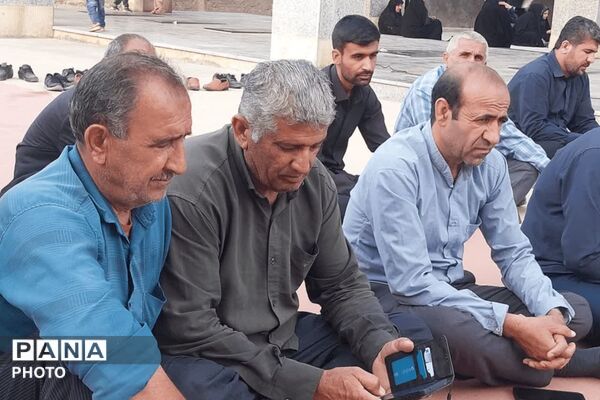 زمزمه وصال عرفه در گلزار شهدای قلعه رئیسی