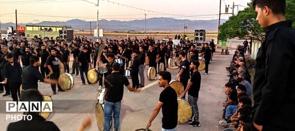 شور حسینی در هیئت ابوالفضلی روستای مهدی آباد شهرستان رشتخوار