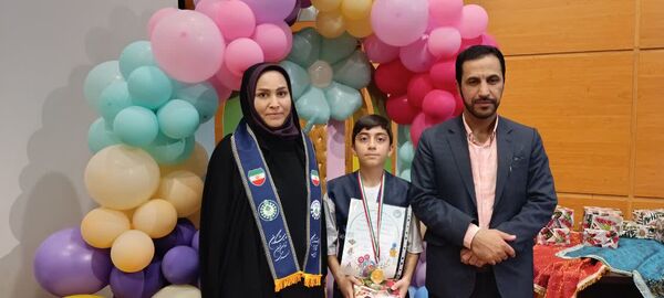 تجلیل از مقام آوران المپیاد رویش ناحیه یک