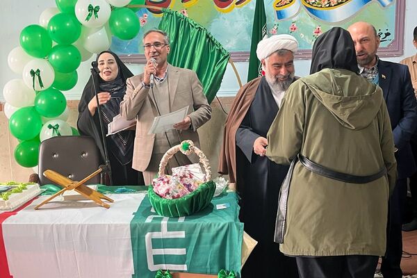 محفل انس با قرآن به مناسبت ولادت حضرت مهدی(عج)در دبیرستان طریقت جوادآباد