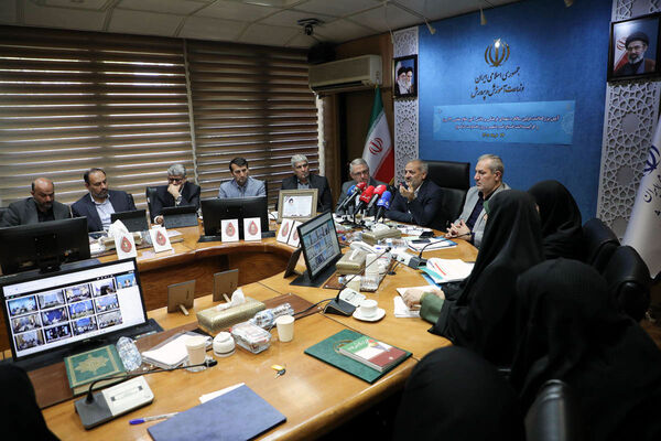 آیین بزرگداشت  اولین سالگرد شهدای فرهنگی و دانش آموز دفاع مقدس 12 روزه
