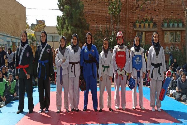  المپیاد ورزشی در دبیرستان ۱۳ آبان مشهد