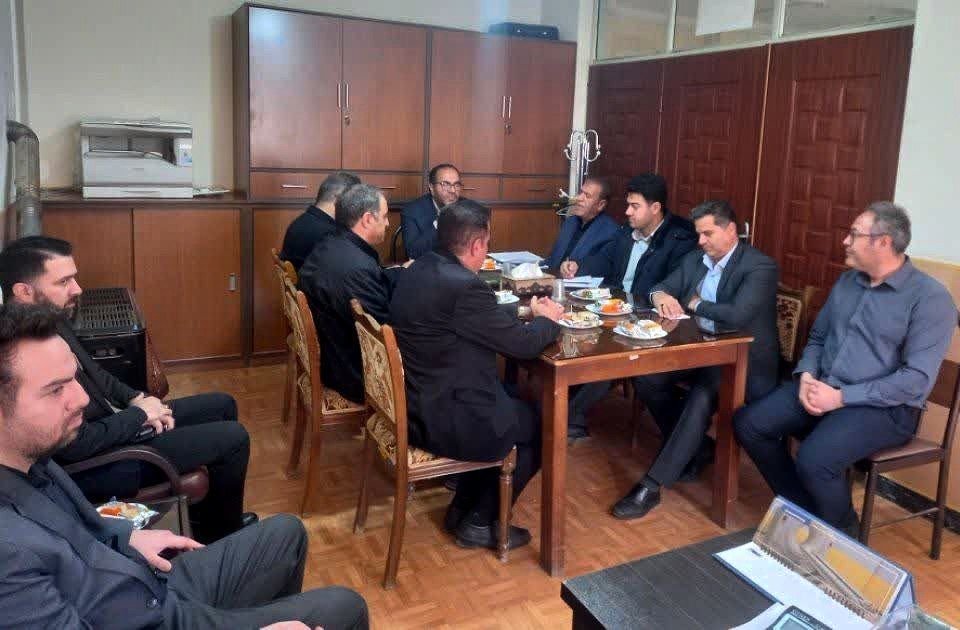 رسیدگی به حقوق کارگران اولویت ما است
