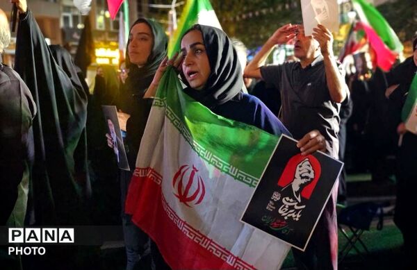 وقتی تمام شهر، رنگ سوگ او را به خود می‌گیرد