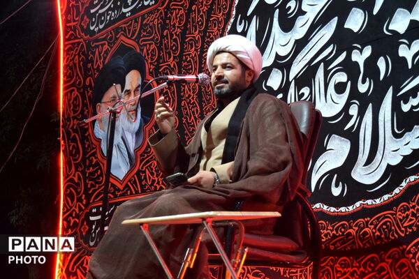 فارسان سیاه‌پوش محرم شد