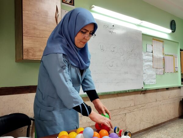 اجرای طرح حامی با حضور جهادی آموزگاران ملاردی  برای جبران ضعف درسی دانش آموزان ابتدایی 