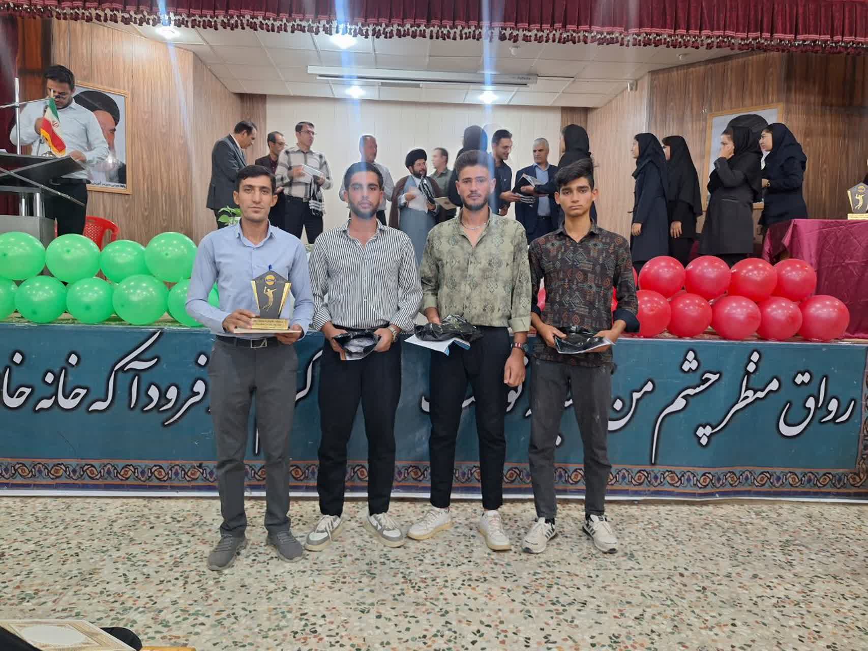 جشن باشکوه تجلیل از 400 نفر برتر حوزه پرورشی و تربیت‌بدنی در شهرستان بختگان