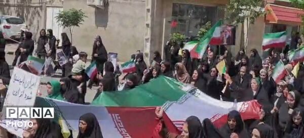 رزمایش بانوان جانفدای ایران در شهر آوه