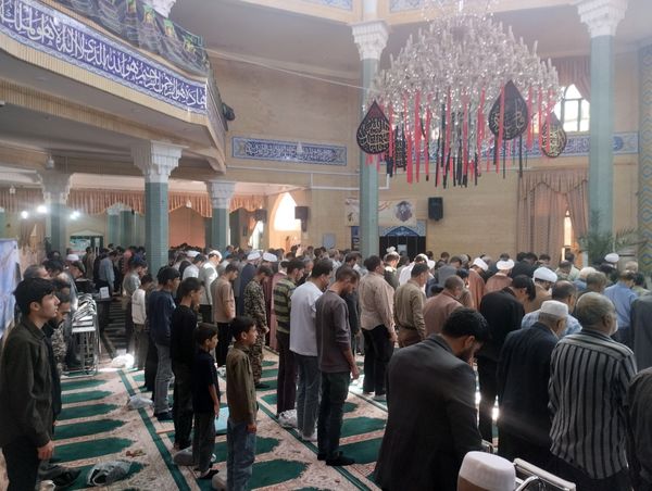 میز خدمت آموزش و پرورش باخرز در نماز جمعه