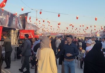 گفت‌وگو با مسئولان در حاشیه اسکان زائران