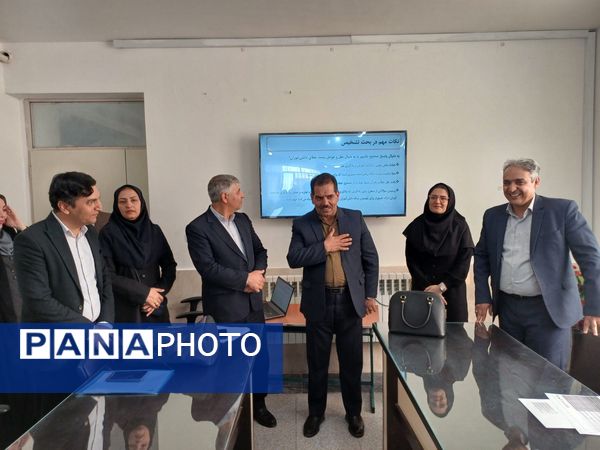 بازدید معاون آموزش متوسطه اداره‌کل آموزش و پرورش استان از مدارس شهرستان جاجرم 