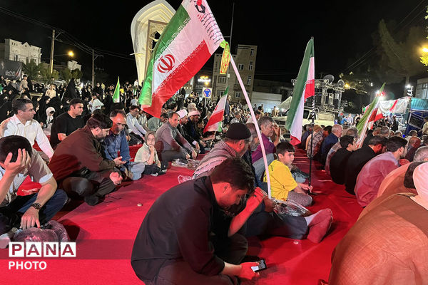 اقامه نماز استغاثه به امام زمان (ع) در میدان امام خمینی (ره )جاجرم