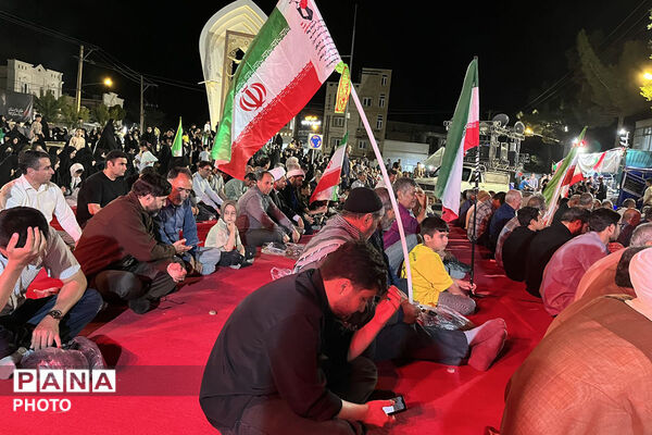 اقامه نماز استغاثه به امام زمان (ع) در میدان امام خمینی (ره )جاجرم