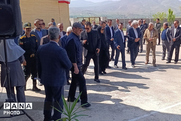 آیین زنگ سپاس معلم در هنرستان نور هل اتی حصار گرمخان