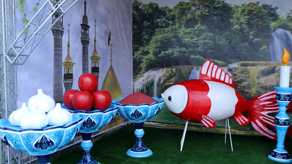 خدمات‌رسانی ستاد تسهیلات و راهنمای زائران نوروزی در قم