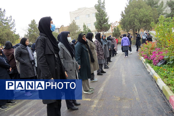 برگزاری مانور زلزله در هنرستان محمودیه شهرستان بجنورد 