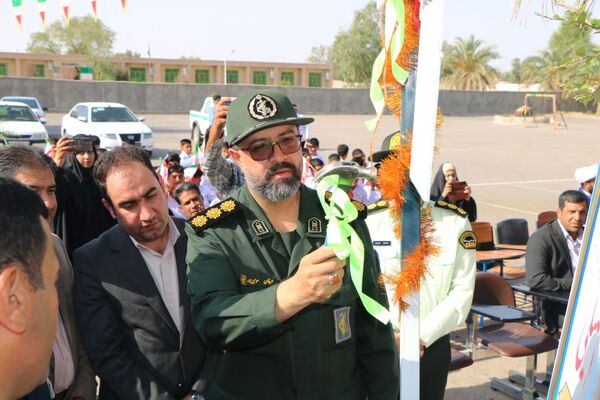 زنگ ایثار و مقاومت در مدارس ریگان 