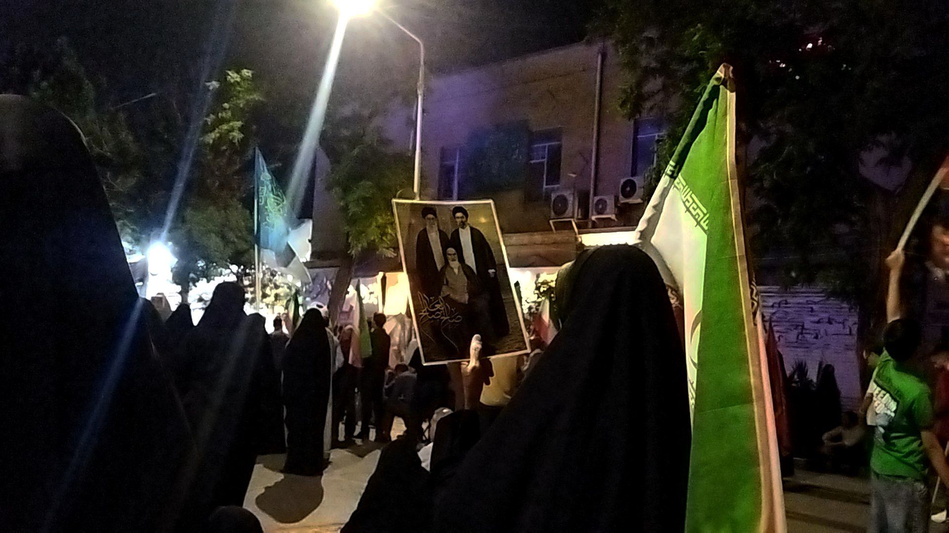  باز هم قراره شبانه مردم در حسینیه امام خامنه‌ای نیشابور